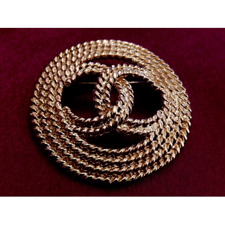 Broche Chanel