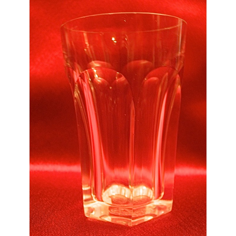 verre gobelet en cristal  de baccarat modèle harcourt signé H 6,5 cm 