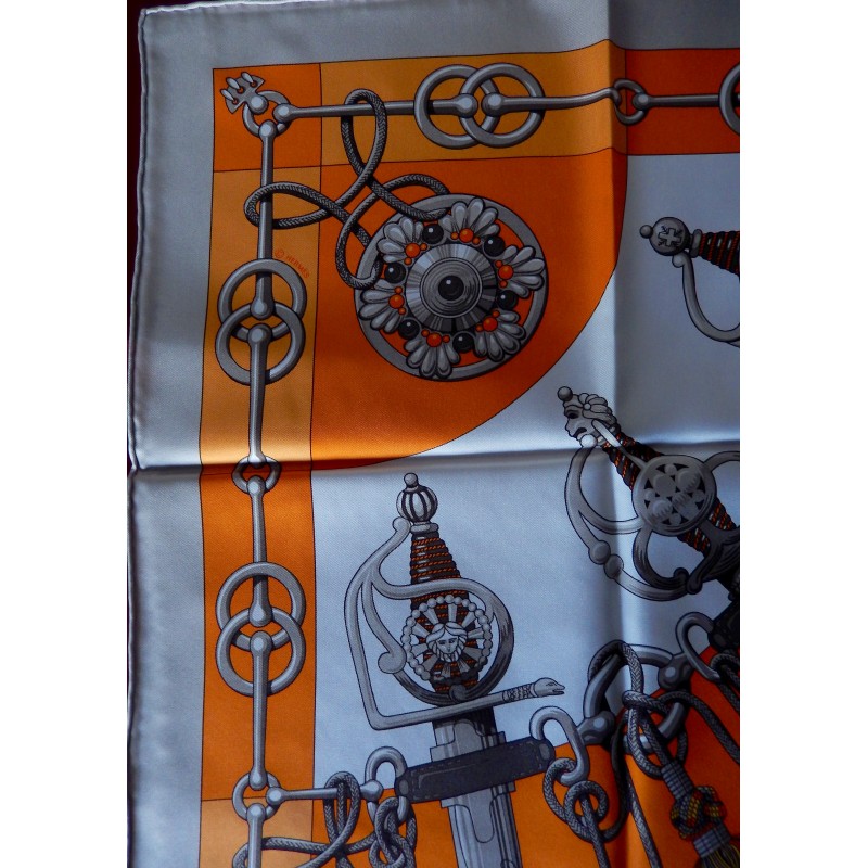 Foulard Carré HERMÈS Paris Modèle Cliquetis - Soie 90x90cm - Vintage Signé - Occasion