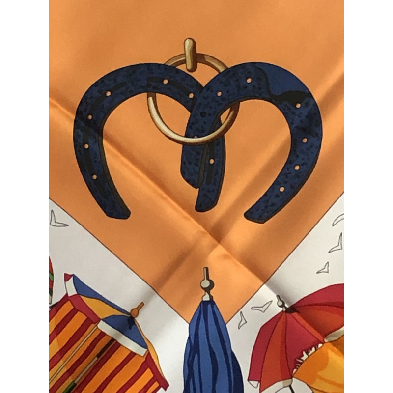 Foulard Carré HERMÈS 90 Cm En Soie - Modèle 'Coiffes Normandes' - Multicouleur - Occasion De Luxe