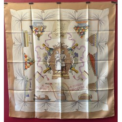 Carré foulard Hermès À la...