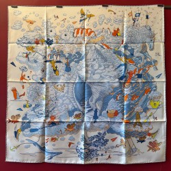 Carré foulard Hermès Sur...