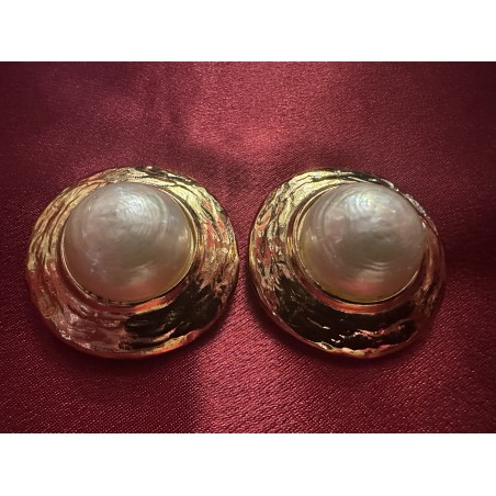 Boucles d'oreilles Yves Saint Laurent "Perle"