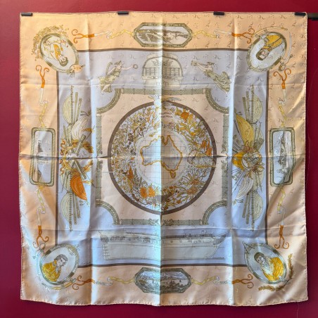 Carré foulard Hermès Le géographe soie brochée