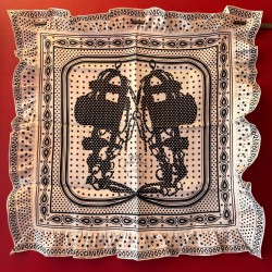 Carré foulard Hermès...