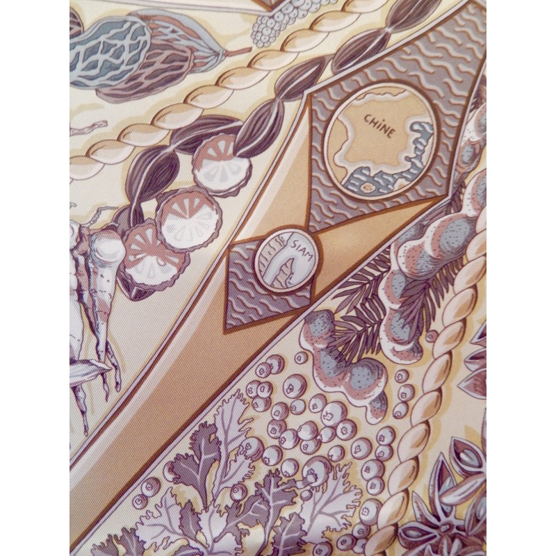 Chemisier Hermès 'Aux Pays Des Epices' - 100% Soie - Taille 38 - Manches 60cm - Neuf Sans étiquettes